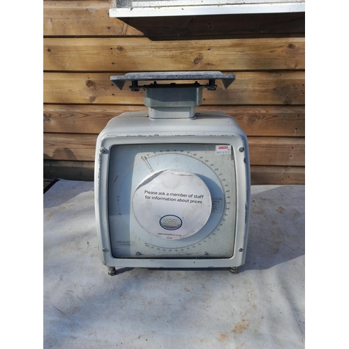 33 - World War II era post office scales, tin trunk and modern double sided post office scales & kitchen ... 