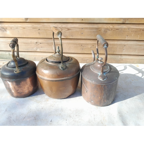 39 - 3 x vintage copper kettles