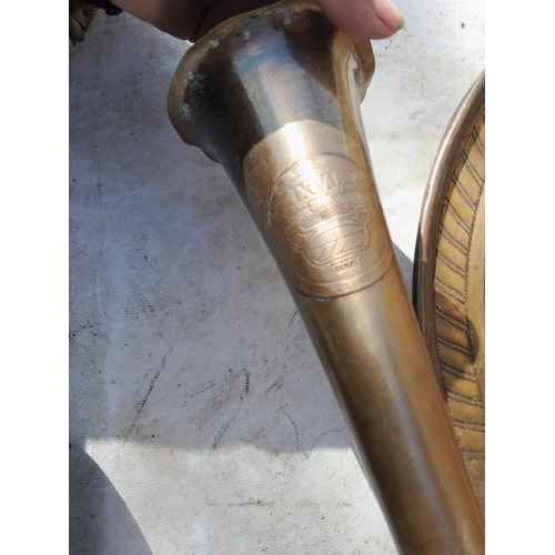 40 - Brassware : reproduction car horn and none other