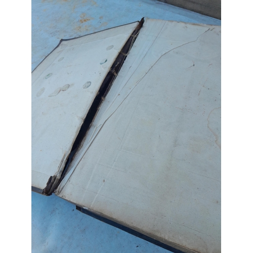 49 - Antique Universal Family Bible no births , deaths etc. in front