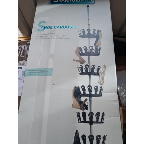 94 - Shoe carousel in box of issue