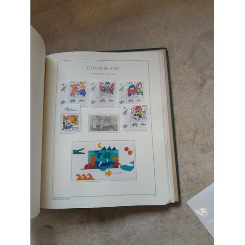 112 - Stamps : Germany Lighthouse Hingeless Luxury Stamp Album on 60 pages lots of mint no hinge stamps, n... 