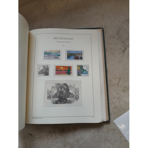 112 - Stamps : Germany Lighthouse Hingeless Luxury Stamp Album on 60 pages lots of mint no hinge stamps, n... 