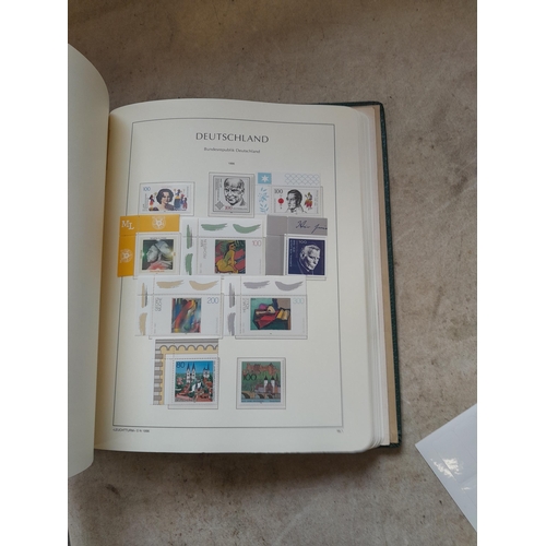 112 - Stamps : Germany Lighthouse Hingeless Luxury Stamp Album on 60 pages lots of mint no hinge stamps, n... 