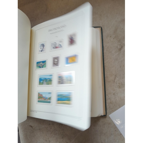 112 - Stamps : Germany Lighthouse Hingeless Luxury Stamp Album on 60 pages lots of mint no hinge stamps, n... 