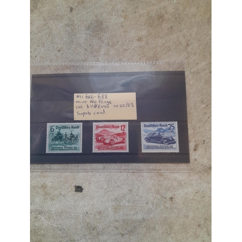 119 - Stamps : mi 686 - 688 mint no hinge cat value 110 Euro 2022 /2 3, good condition