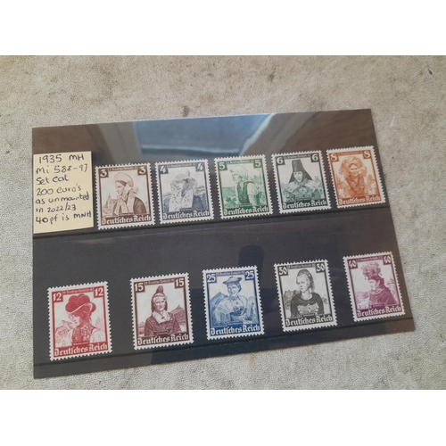 122 - Stamps : 1935  mi 588- 597 mint hinged 40 pf is mnh set cat 200 euros as mnh 2022- 23