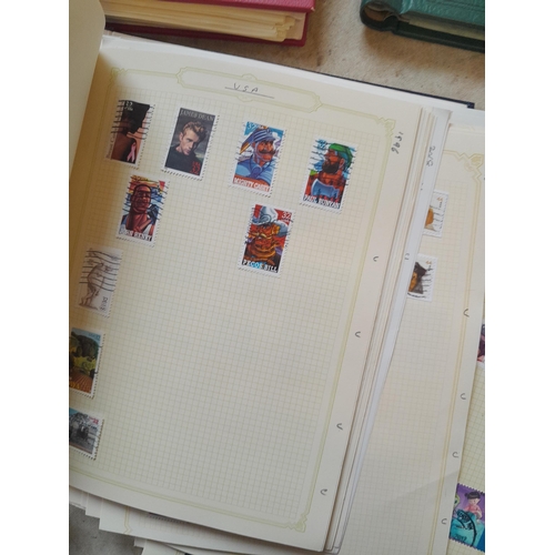 134 - Stamps of USA in three folders 1000 plus stamps mint unused and used, only a small sample photograph... 