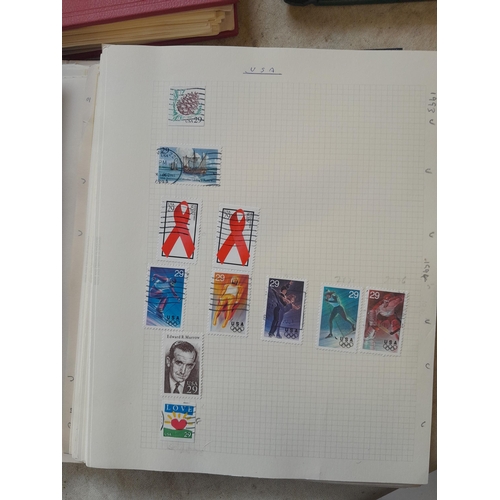 134 - Stamps of USA in three folders 1000 plus stamps mint unused and used, only a small sample photograph... 