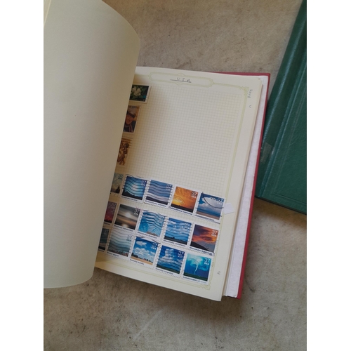 134 - Stamps of USA in three folders 1000 plus stamps mint unused and used, only a small sample photograph... 