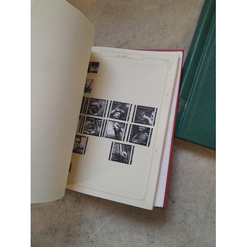 134 - Stamps of USA in three folders 1000 plus stamps mint unused and used, only a small sample photograph... 