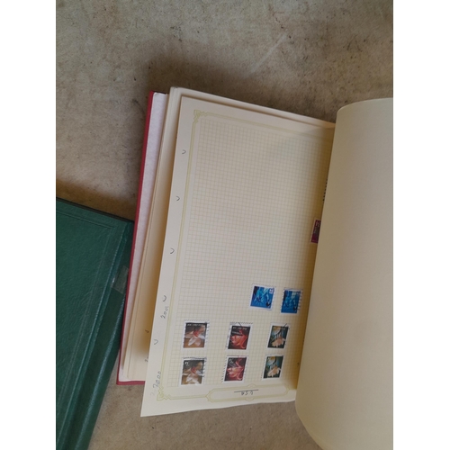 134 - Stamps of USA in three folders 1000 plus stamps mint unused and used, only a small sample photograph... 