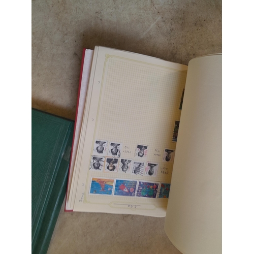 134 - Stamps of USA in three folders 1000 plus stamps mint unused and used, only a small sample photograph... 