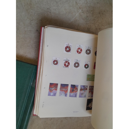 134 - Stamps of USA in three folders 1000 plus stamps mint unused and used, only a small sample photograph... 