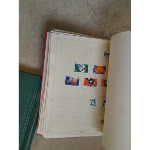 134 - Stamps of USA in three folders 1000 plus stamps mint unused and used, only a small sample photograph... 