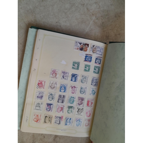 134 - Stamps of USA in three folders 1000 plus stamps mint unused and used, only a small sample photograph... 