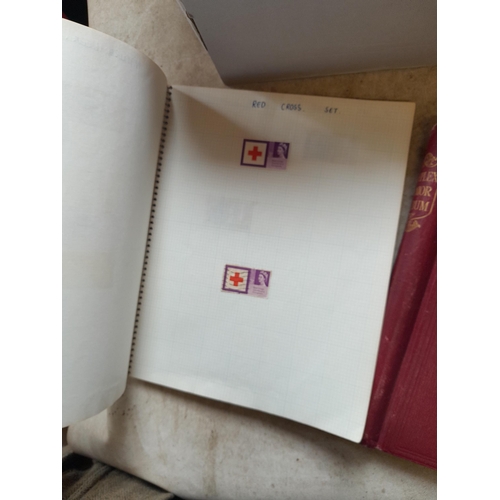 166 - Approx 10 kg of stamps and postcards : loose on paper, in albums, stock books, on pages GB World and... 