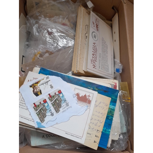 166 - Approx 10 kg of stamps and postcards : loose on paper, in albums, stock books, on pages GB World and... 