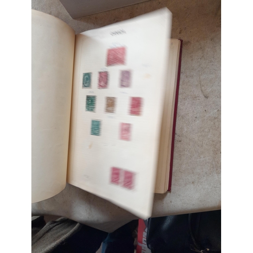 166 - Approx 10 kg of stamps and postcards : loose on paper, in albums, stock books, on pages GB World and... 