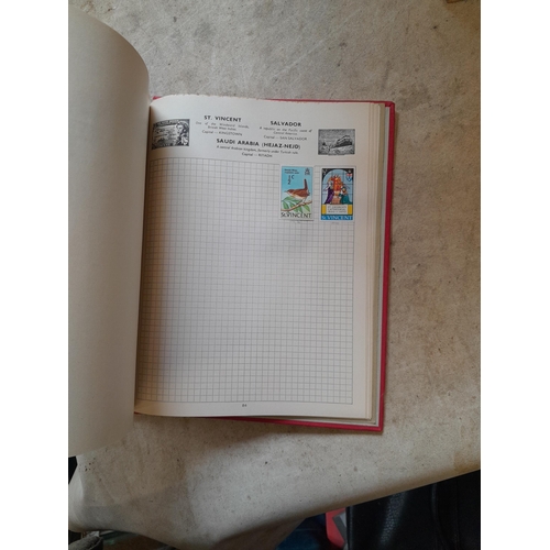 167 - Approx 11 kg of stamps : on paper, on sheets, on  printed pages, loose, albums, partially and sparse... 