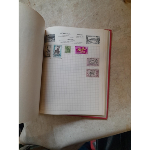 167 - Approx 11 kg of stamps : on paper, on sheets, on  printed pages, loose, albums, partially and sparse... 