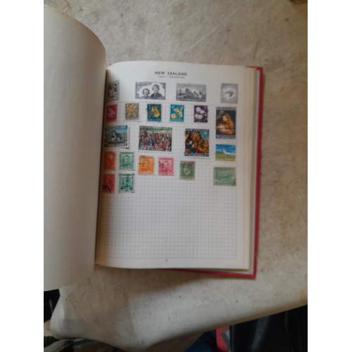 167 - Approx 11 kg of stamps : on paper, on sheets, on  printed pages, loose, albums, partially and sparse... 