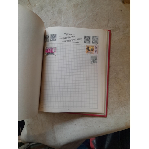 167 - Approx 11 kg of stamps : on paper, on sheets, on  printed pages, loose, albums, partially and sparse... 