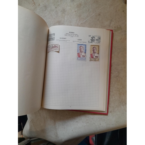 167 - Approx 11 kg of stamps : on paper, on sheets, on  printed pages, loose, albums, partially and sparse... 