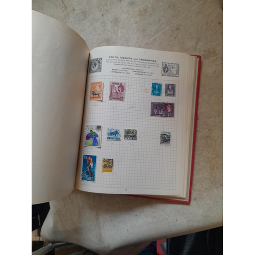 167 - Approx 11 kg of stamps : on paper, on sheets, on  printed pages, loose, albums, partially and sparse... 