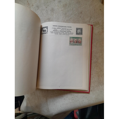 167 - Approx 11 kg of stamps : on paper, on sheets, on  printed pages, loose, albums, partially and sparse... 