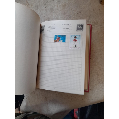 167 - Approx 11 kg of stamps : on paper, on sheets, on  printed pages, loose, albums, partially and sparse... 