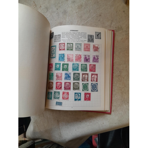 167 - Approx 11 kg of stamps : on paper, on sheets, on  printed pages, loose, albums, partially and sparse... 