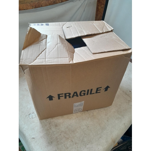 167 - Approx 11 kg of stamps : on paper, on sheets, on  printed pages, loose, albums, partially and sparse... 