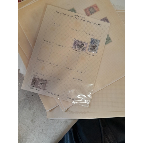 167 - Approx 11 kg of stamps : on paper, on sheets, on  printed pages, loose, albums, partially and sparse... 