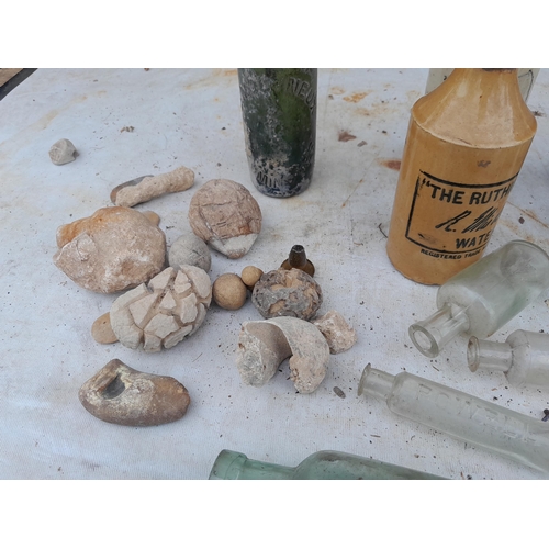 171 - Tip dug advertising and non advertising glass and stoneware bottles : Newport Wine Company, Rogers, ... 