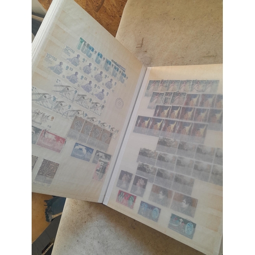 252 - Stamps : QEII in a stock book with duplication