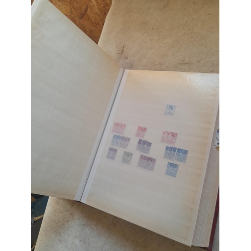 252 - Stamps : QEII in a stock book with duplication