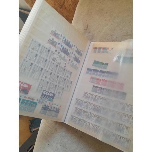 252 - Stamps : QEII in a stock book with duplication