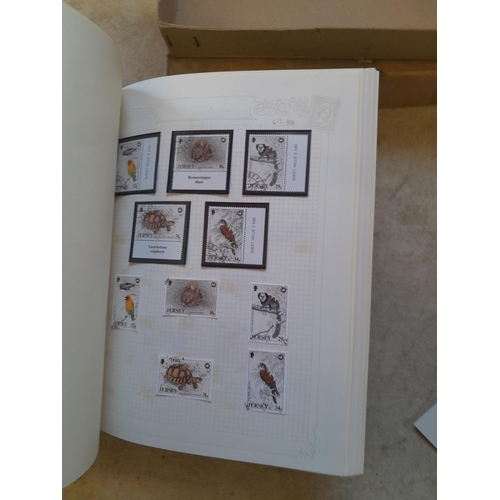 260 - Stamps of Channel Islands, noted 1940s covers from World War II and local postal stamps