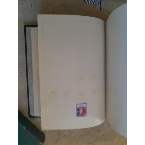 263 - Stamps of the Commonwealth O - Z : a good lot, Rhodesia SG 158 1910 set 3 Shillings with faults, 135... 