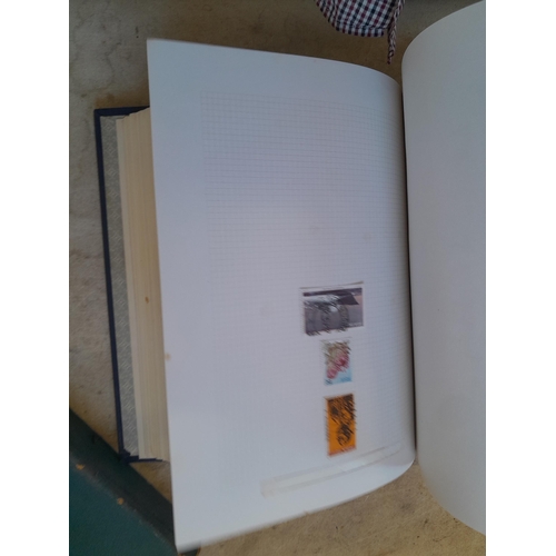 263 - Stamps of the Commonwealth O - Z : a good lot, Rhodesia SG 158 1910 set 3 Shillings with faults, 135... 