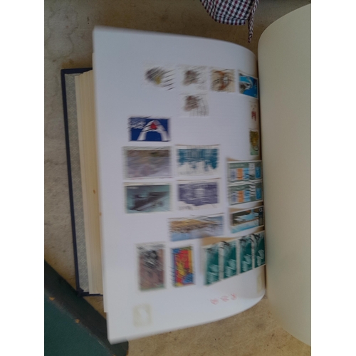 263 - Stamps of the Commonwealth O - Z : a good lot, Rhodesia SG 158 1910 set 3 Shillings with faults, 135... 