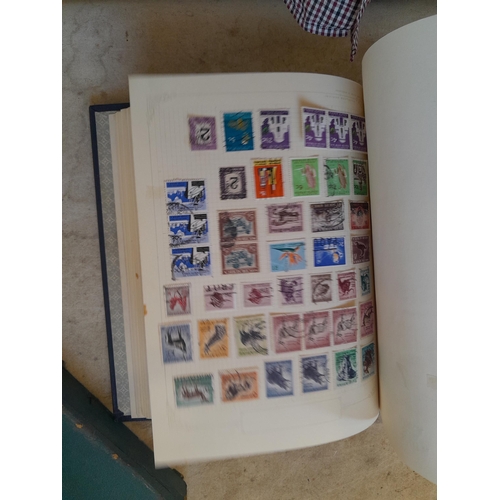 263 - Stamps of the Commonwealth O - Z : a good lot, Rhodesia SG 158 1910 set 3 Shillings with faults, 135... 