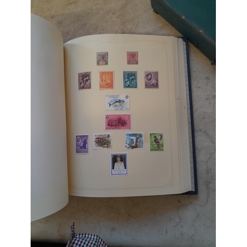 263 - Stamps of the Commonwealth O - Z : a good lot, Rhodesia SG 158 1910 set 3 Shillings with faults, 135... 