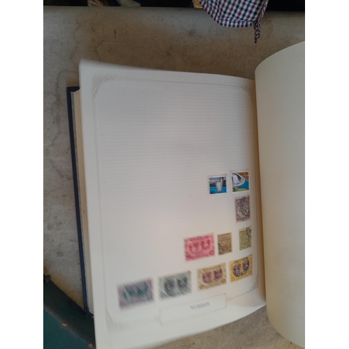 263 - Stamps of the Commonwealth O - Z : a good lot, Rhodesia SG 158 1910 set 3 Shillings with faults, 135... 