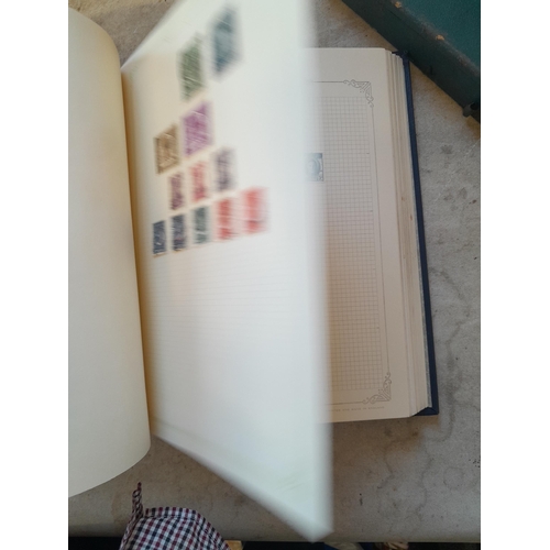 263 - Stamps of the Commonwealth O - Z : a good lot, Rhodesia SG 158 1910 set 3 Shillings with faults, 135... 