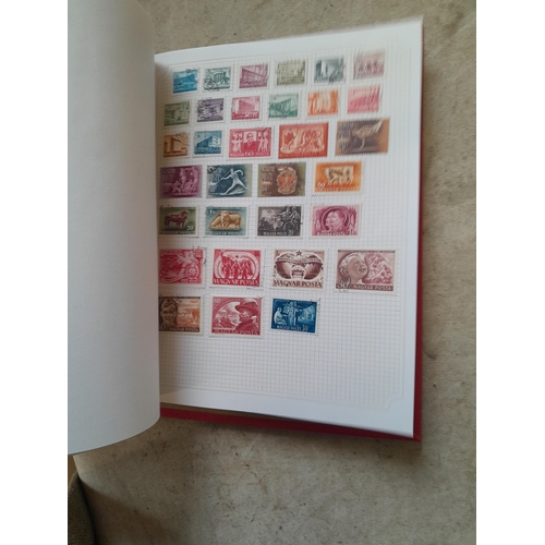 210 - Stamps : a multithematic collection on SG Avon leaves lightly mounted , approx 100 pages in clean co... 