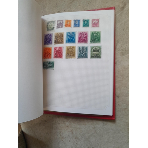 210 - Stamps : a multithematic collection on SG Avon leaves lightly mounted , approx 100 pages in clean co... 