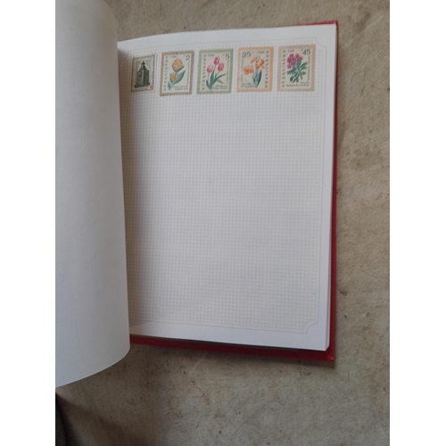 210 - Stamps : a multithematic collection on SG Avon leaves lightly mounted , approx 100 pages in clean co... 