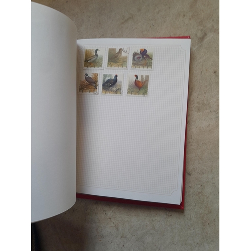 210 - Stamps : a multithematic collection on SG Avon leaves lightly mounted , approx 100 pages in clean co... 
